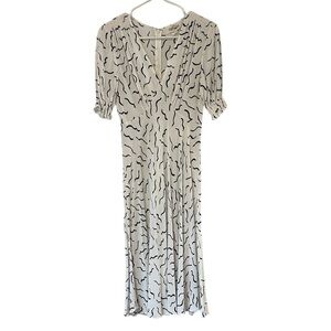 Diane Von Furstenberg Black and White Abstract Fit and Flare Dress